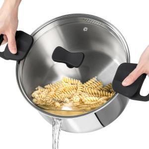 MICHELANGELO Stainless Steel Pasta Pot with Strainer Lid – Pasta Cooker | 8 Quart Induction Pot with Lid, 8 Qt Spaghetti Pot with Silicone Handle(8 Quart)